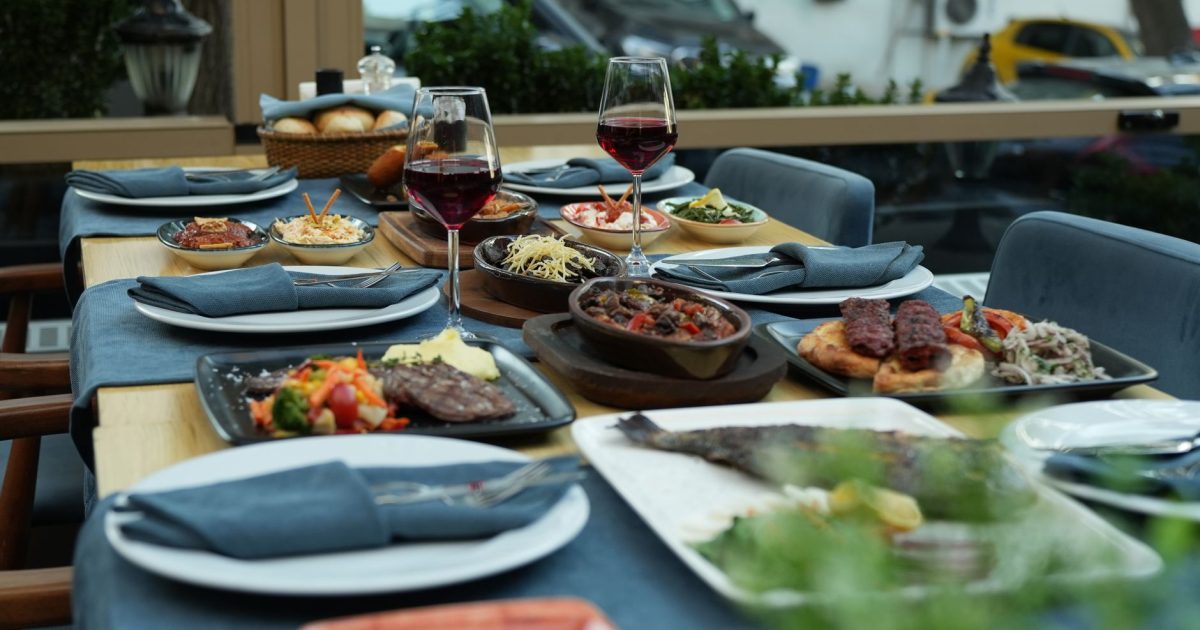 Gastronomía del Camino Portugués: qué comer de Oporto a Santiago